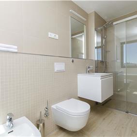 5 bedroom beachfront villa with heated pool near Omis, sleeps 9